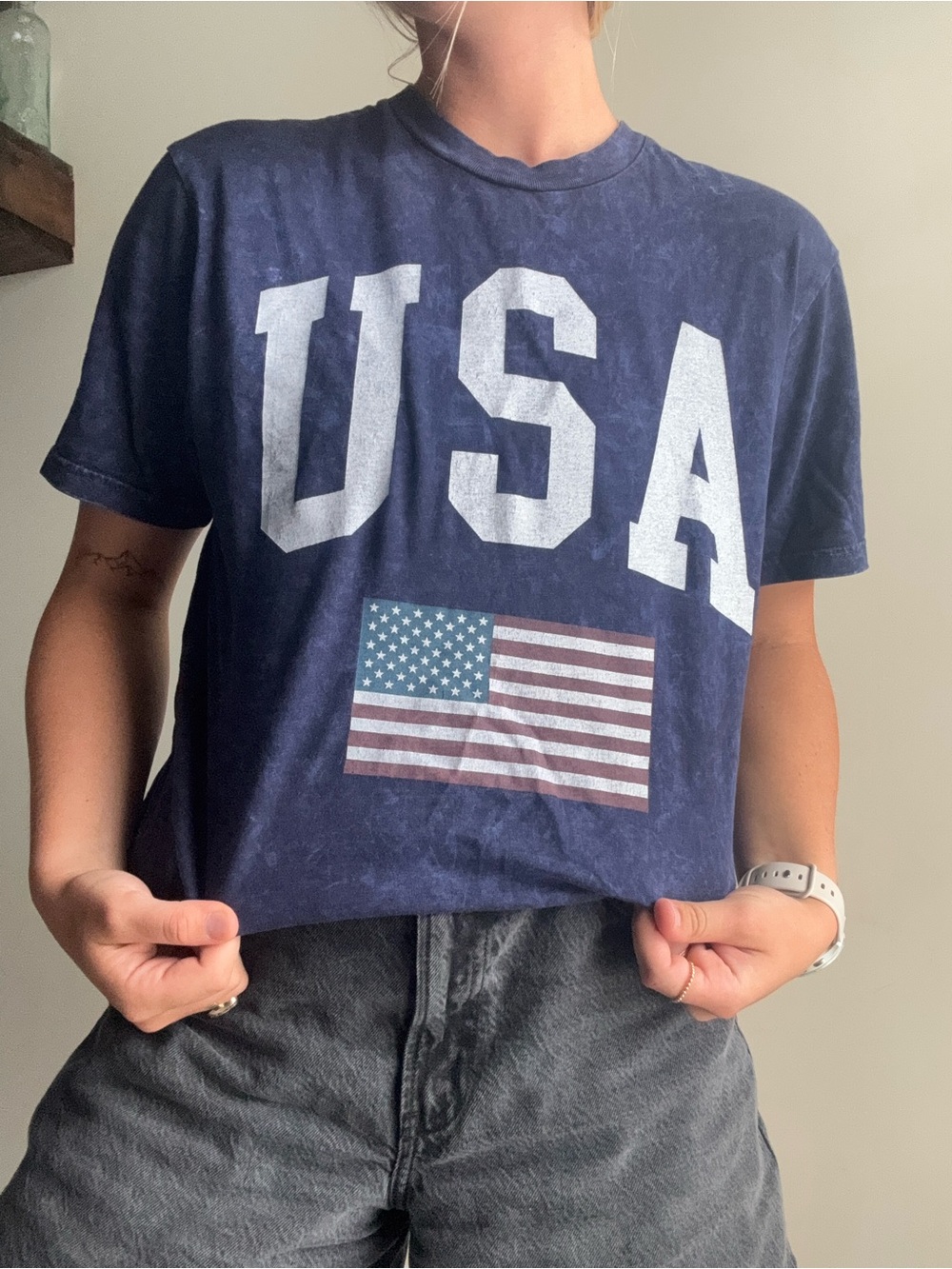 USA Flag Graphic Tee in Navy Blue